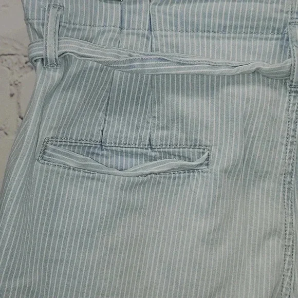 AE Denim High Waist Mom Shorts Blue w White Stripes Women's Size 16 - Picture 11 of 16
